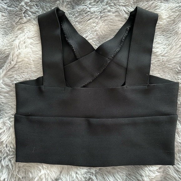 Cross Wrap Bound Crop Top - Picture 3 of 6